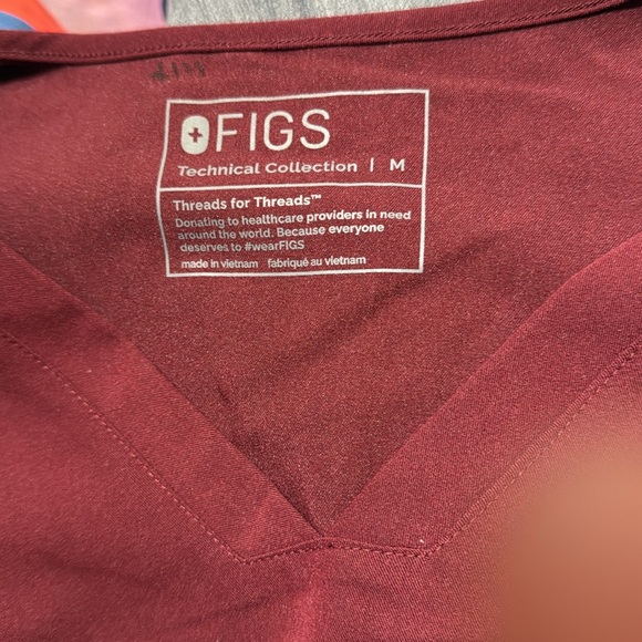 FIGS Womens Scrub set. Size medium. PO# 1645 Burgundy. Brand New. - Picture 6 of 8